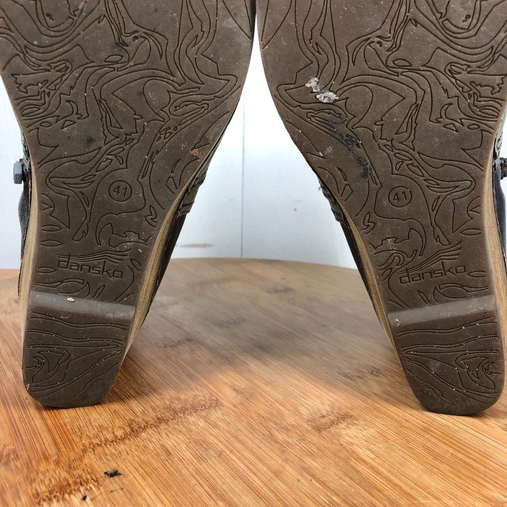 Dansko Shirley womens size 41 shoes brown leather wedge zip up ankle boots